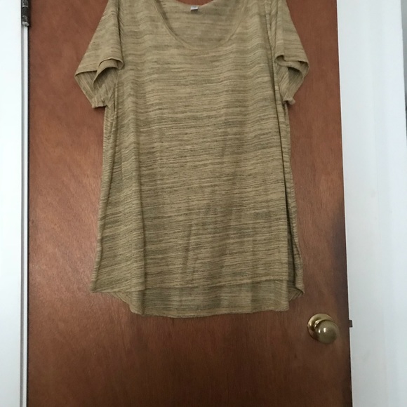 Lularoe Tops - Lila roe classicT